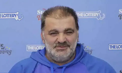 வீட்டு குவளையில் கிடந்த லாட்டரி சீட்டுக்கு ரூ.8½ கோடி பரிசு