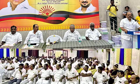 தி.மு.க. வாக்குச்சாவடி முகவர்கள் கூட்டத்தில் 11,569 பேர் பங்கேற்க ஏற்பாடு- தா.மோ. அன்பரசன் தலைமையில் ஆலோசனை