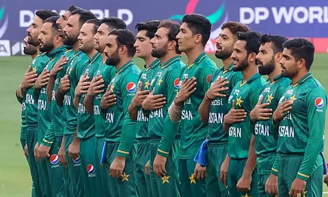 வங்காளதேசத்துடன் நாளை மோதல்: தோல்வி பாதையில் இருந்து பாகிஸ்தான் அணி மீளுமா?