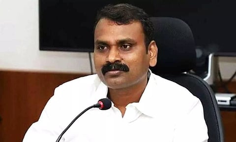 சாதாரண விசைத்தறிகளை நவீனப்படுத்த வேண்டும்- மத்திய மந்திரியிடம் உரிமையாளர்கள் மனு