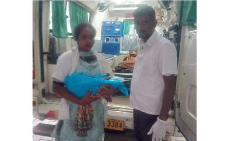 108 ஆம்புலன்சில் வடமாநில பெண்ணுக்கு ஆண் குழந்தை பிறந்தது