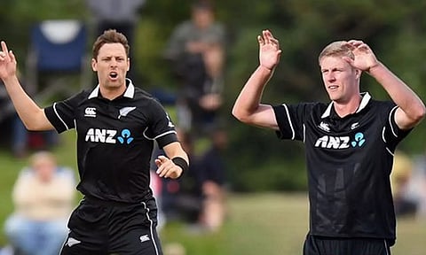 உலக கோப்பையில் இருந்து ஹென்றி விலகல்- மாற்று வீரர் அறிவிப்பு