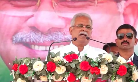 அதானி வளர்ந்தால்தான் சத்தீஸ்கர் வளருமா?: மோடிக்கு கேள்வி எழுப்பிய சத்தீஸ்கர் முதல் மந்திரி