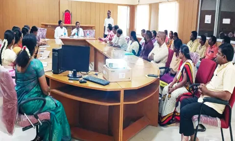 நகராட்சி அலுவலகத்தில் ஊழல் தடுப்பு விழிப்புணர்வு