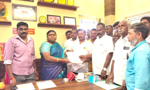 வால்பாறை ரொட்டிக்கடை பஜாரில் மின் மயானம் அமைக்க பொதுமக்கள் எதிர்ப்பு