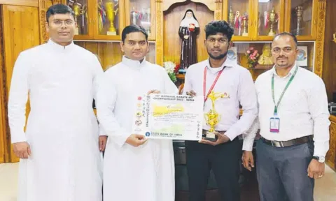 தேசிய கராத்தே போட்டியில் புனித அல்போன்சா கல்லூரி மாணவர் சாதனை