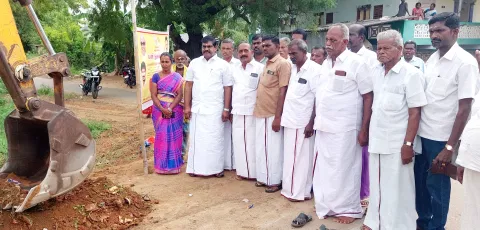 கிருஷ்ணராயபுரம் பஞ்சபட்டியில்  ரூ.55.91 லட்சம் மதிப்பில் தார்சாலை அமைக்க  பூமி பூஜை