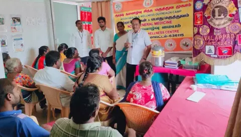 முகாமில் பங்கேற்றவர்கள்.