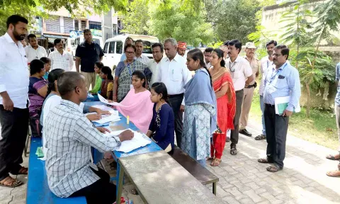 வாக்காளர் பட்டியலில் 4 முறை பெயர் சேர்க்க வாய்ப்பு