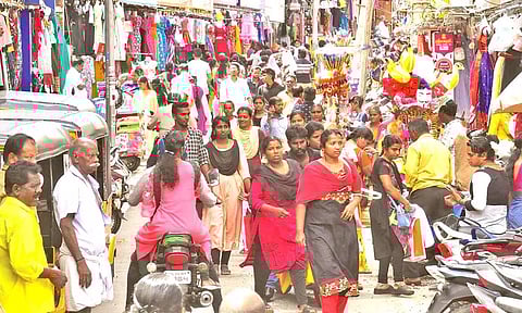 நாகர்கோவிலில் தீபாவளி விற்பனை களை கட்டியது