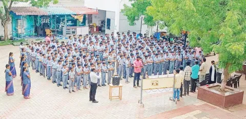 சங்கரன்கோவில் பகுதியில் விழிப்புணர்வு துண்டு பிரசுரம் விநியோகம்