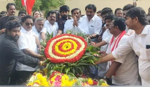 ரூசோ நினைவிடத்தில் இந்திய ஜனநாயக கட்சியினர் அஞ்சலி