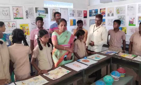 மாணவ -மாணவிகளின் ஓவிய படைப்புகளை படத்தில் காணலாம்.&nbsp;