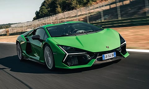 1015hp பவர் கொண்ட லம்போர்கினி கார்.. இந்திய வெளியீடு எப்போ தெரியுமா?