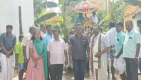 தேர் திருவிழா நடைபெற்ற காட்சி.