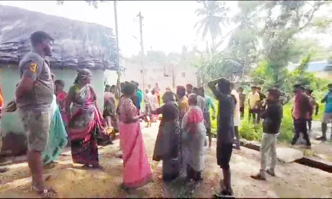 முன்விரோத தகராறில் 3 பேருக்கு வெட்டு