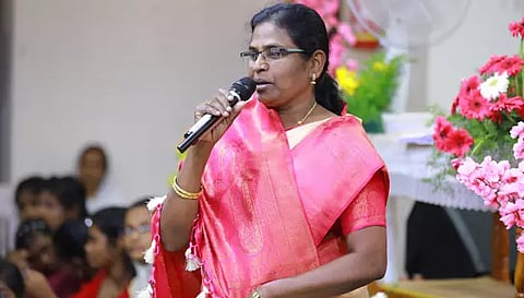 விபத்தில் பலியான ஆசிரியர் ஜூலியட் பிரேமலதா