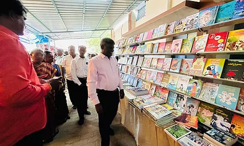 அரியலூரில் புத்தக கண்காட்சி