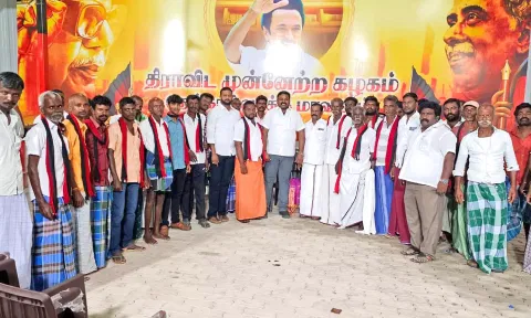 ராஜா எம்.எல்.ஏ. முன்னிலையில் ஓ.பி.எஸ். அணியினர் 50 பேர் தி.மு.க.வில் இணைந்தனர்