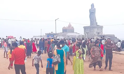 சபரிமலை அய்யப்ப பக்தர்கள் வருகையையொட்டி கன்னியாகுமரியில் சீசன் நாளை தொடங்குகிறது