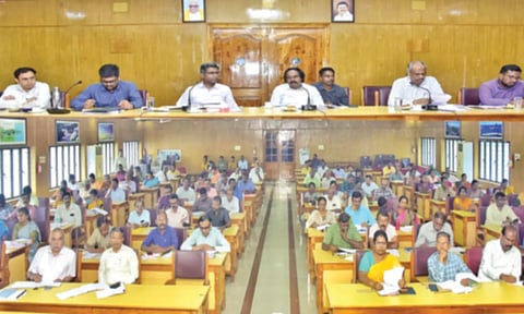 நாகர்கோவிலில் சாலை பணிகளை விரைந்து முடிக்க வேண்டும்