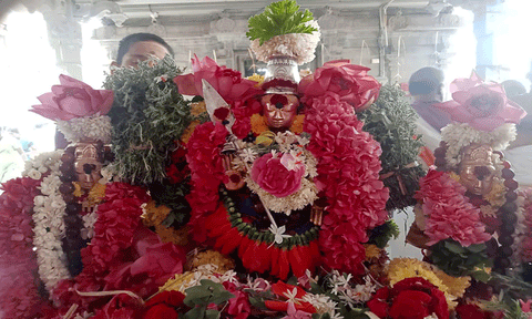 சென்னிமலை முருகன் கோவிலில் இன்று இரவு சூரசம்ஹாரம்