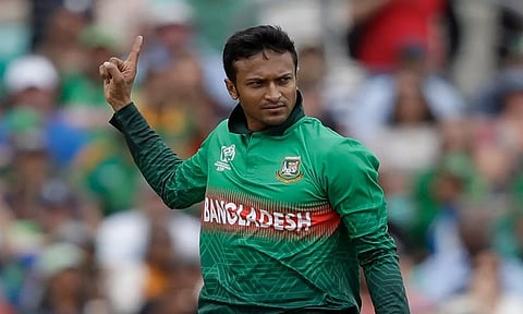 அரசியல் கட்சியில் இணைந்தார் ஷாகிப் அல் ஹசன்: பாராளுமன்ற தேர்தலில் போட்டி