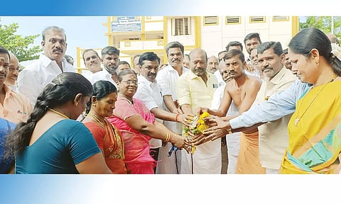 அரசு மேல்நிலைப்பள்ளி கூடுதல் கட்டிடத்திற்கான பூமி பூஜையை வெங்கடேசன் எம்.எல்.ஏ. தொடங்கி வைத்தார்.