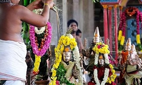 கஷ்டங்களை களையும் சங்காபிஷேகம்