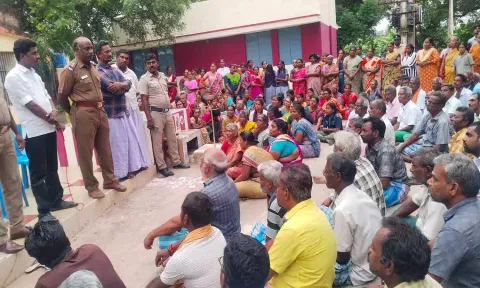 காவேரிப்பாக்கத்தில் விழிப்புணர்வு கூட்டம்