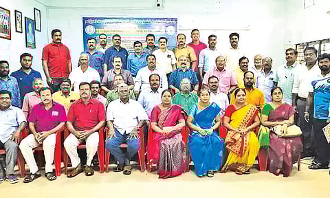 மாநில செயற்குழு கூட்டம் நடந்தது.