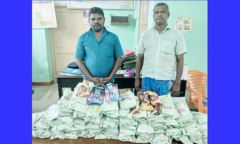 22 கிலோ புகையிலை பொருட்கள் வைத்திருந்த 2 பேர் கைது
