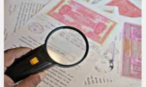 போலி ஆவணங்கள் தயாரித்து நிலம் அபகரிப்பு