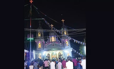 கொடியேற்றம் நடந்த போது எடுத்த படம்.