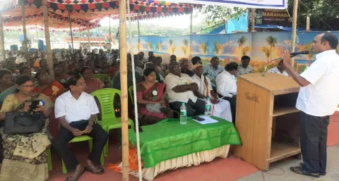 முதுநிலை பட்டதாரி ஆசிரியர்  கழகத்தினர் உண்ணாவிரதம்