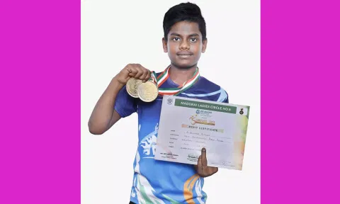 சோழவந்தான் அருகே சாதனை மாணவனுக்கு பாராட்டு