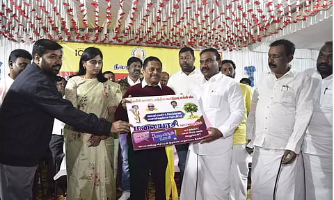 கோத்தகிரியில் ரூ.3.86 கோடி மதிப்பில் நலத்திட்டஉதவிகள்- அமைச்சர் ராமச்சந்திரன் வழங்கினார்