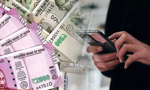 செல்போனுக்கு 'லிங்க்' அனுப்பி 2 பேரின் வங்கி கணக்கில் ரூ.54 ஆயிரம் மோசடி