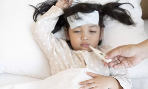 வேகமாக பரவி வரும் வைரஸ் காய்ச்சல்: அரசு-தனியார் ஆஸ்பத்திரிகளில் குவியும் மக்கள்