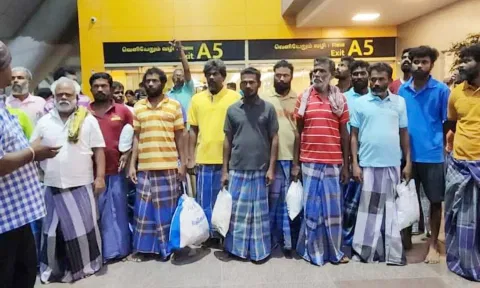 இலங்கை சிறையில் இருந்து விடுவிக்கப்பட்ட மேலும் 21 ராமேசுவரம் மீனவர்கள் சென்னை திரும்பினர்