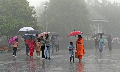 தமிழகத்தில் 16 மாவட்டங்களில் இன்று இரவு 10 மணி வரை மழைக்கு வாய்ப்பு