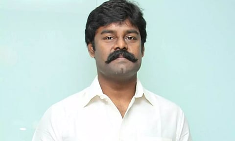 நடிகர் ஆர்.கே.சுரேசை முன் அனுமதி இல்லாமல் கைது செய்யக்கூடாது: ஐகோர்ட்டு உத்தரவு