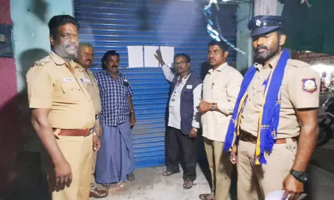 புகையிலை பொருட்கள் விற்பனை செய்த கடைகளுக்கு சீல்