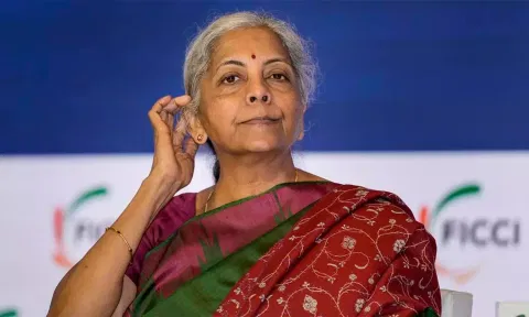 உலக அளவில் சக்திவாய்ந்த பெண்கள் பட்டியல்: நிர்மலா சீதாராமனுக்கு எந்த இடம் தெரியுமா?