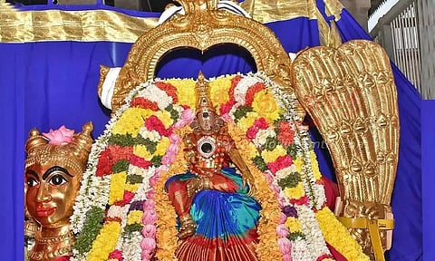 காமதேனு வாகனம்