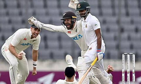 நியூசிலாந்துக்கு எதிரான டெஸ்ட்: 3-வது நாள் ஆட்டம் முடிவில் 2 விக்கெட்டுகளை இழந்த வங்காளதேசம்