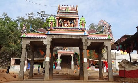 மயிலம் ஆலய அமைப்பு