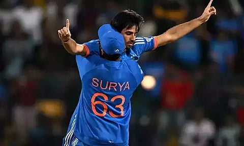 டி20 பந்து வீச்சாளர் தரவரிசை: முதல் இடத்தைப் பகிர்ந்த 2 வீரர்கள்