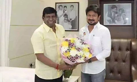 உதயநிதியிடம் ரூ.6 லட்சம் கொடுத்த வடிவேலு.. ஏன் தெரியுமா?