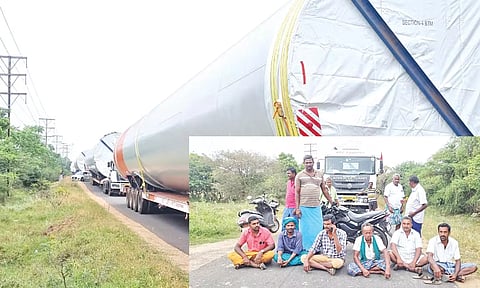 காற்றாலை லாரிகளை சிறைப்பிடித்து பொதுமக்கள் போராட்டம்